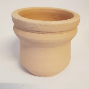 Maceta 8 cm de altura x 6.5 cm de diametro