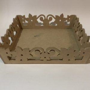 Bandeja calada con flores 25x25