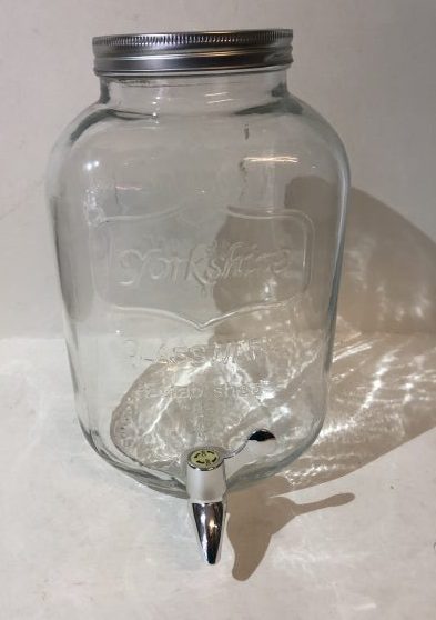Dispensador Chico con mesita incluida